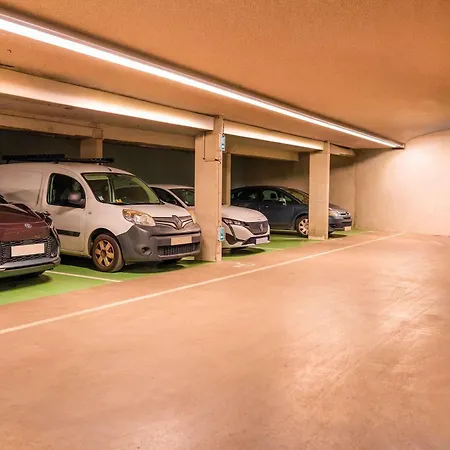 Campanile Centre - Gare Saint-jean 3*