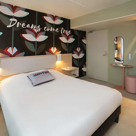 Отель Ibis Styles Centre Gare Бордо