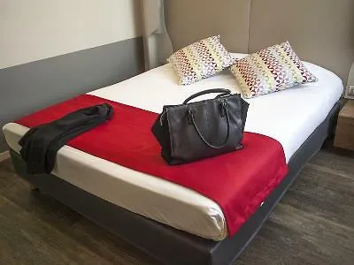 Campanile Centre - Gare Saint-jean 3*