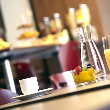 Ibis Styles Centre Gare Szálloda 3*