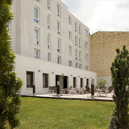 Ibis Styles Centre Gare Szálloda 3*