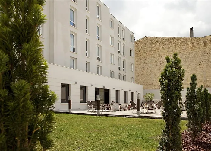 Ibis Styles Centre Gare מלון 3*